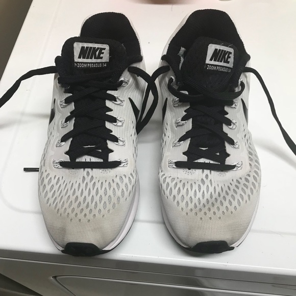 Nike Shoes - Nike zoom athletic shoe